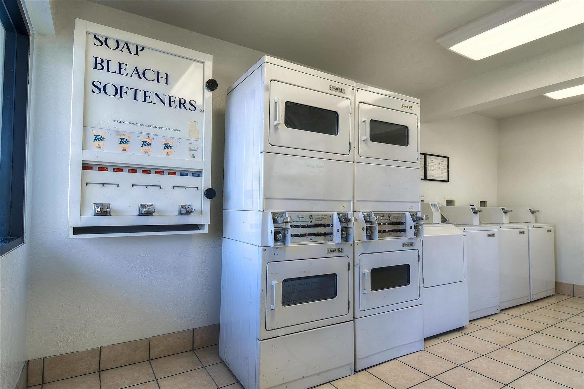 Motel 6-Stanton, Ca Εξωτερικό φωτογραφία